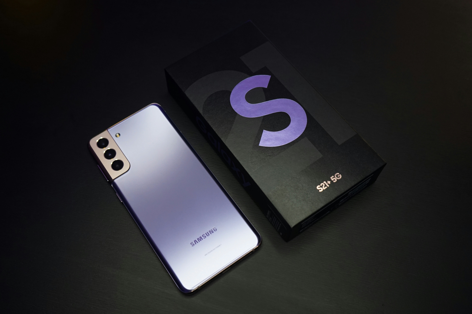 Список смартфонов Samsung, которые не получат обновление One UI 8.5