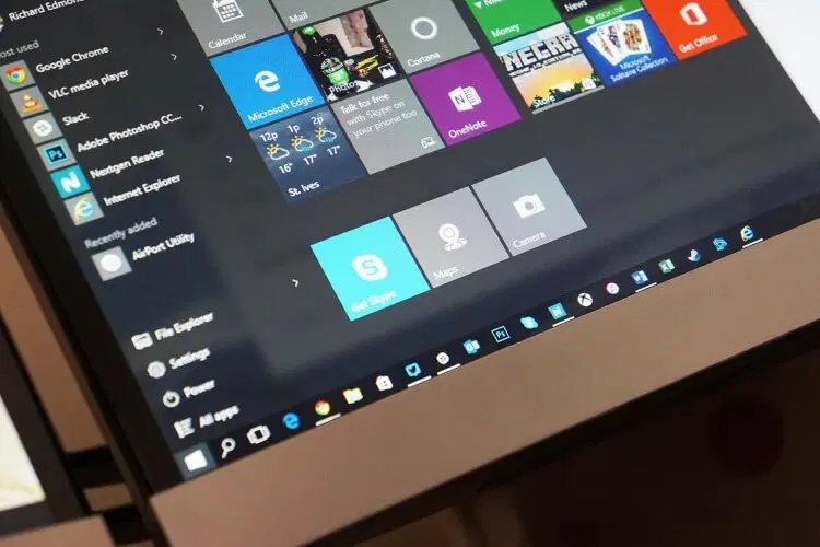 ������ ISO-������ Windows 10 Redstone 2 �������� ��� ��������